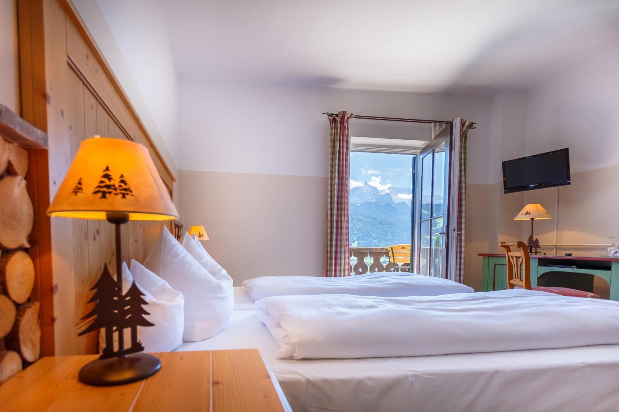 Landkomforthotel Panorama & Restaurant Bella Vista Garmisch-Partenkirchen Ngoại thất bức ảnh