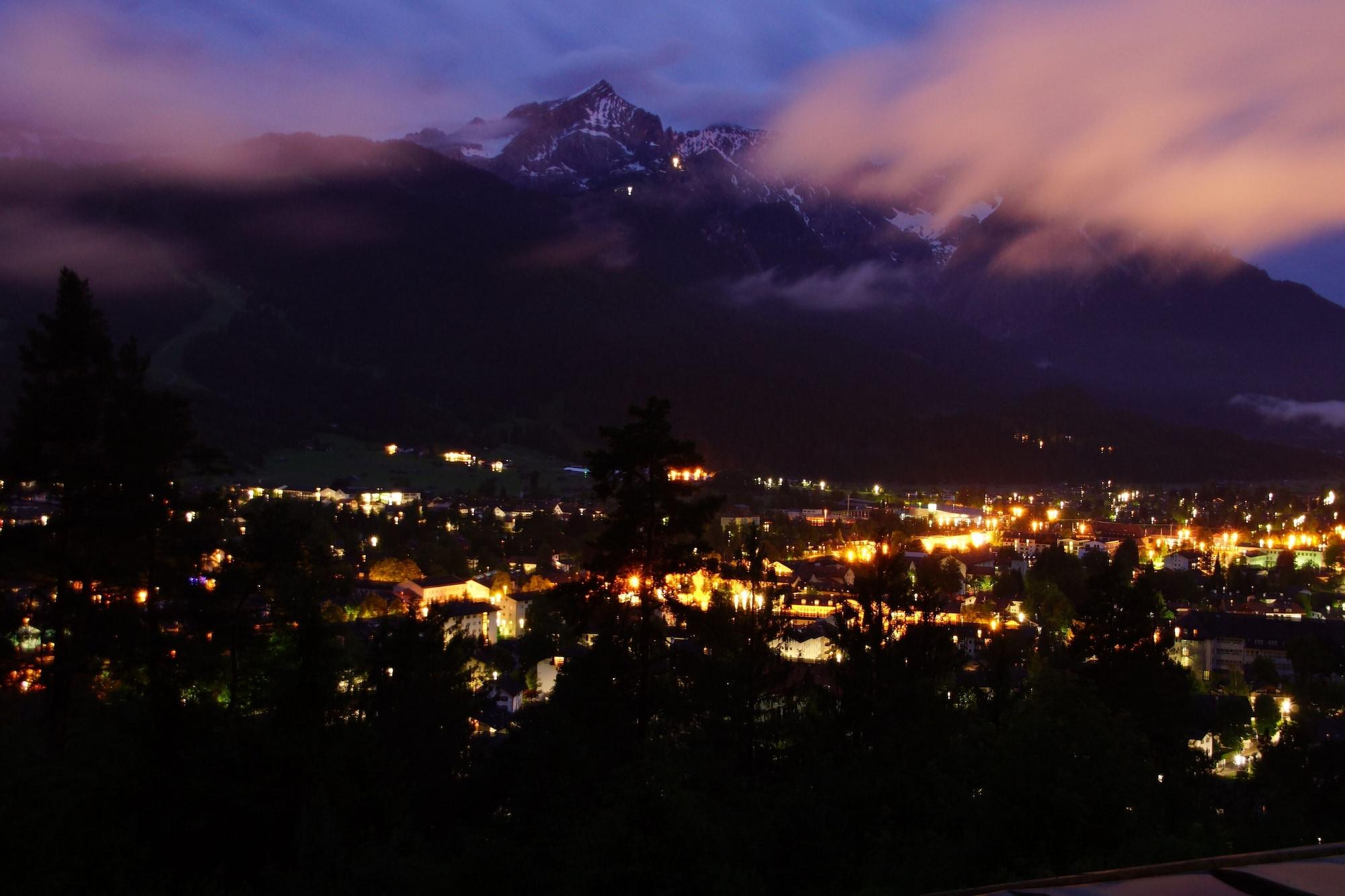 Landkomforthotel Panorama & Restaurant Bella Vista Garmisch-Partenkirchen Ngoại thất bức ảnh