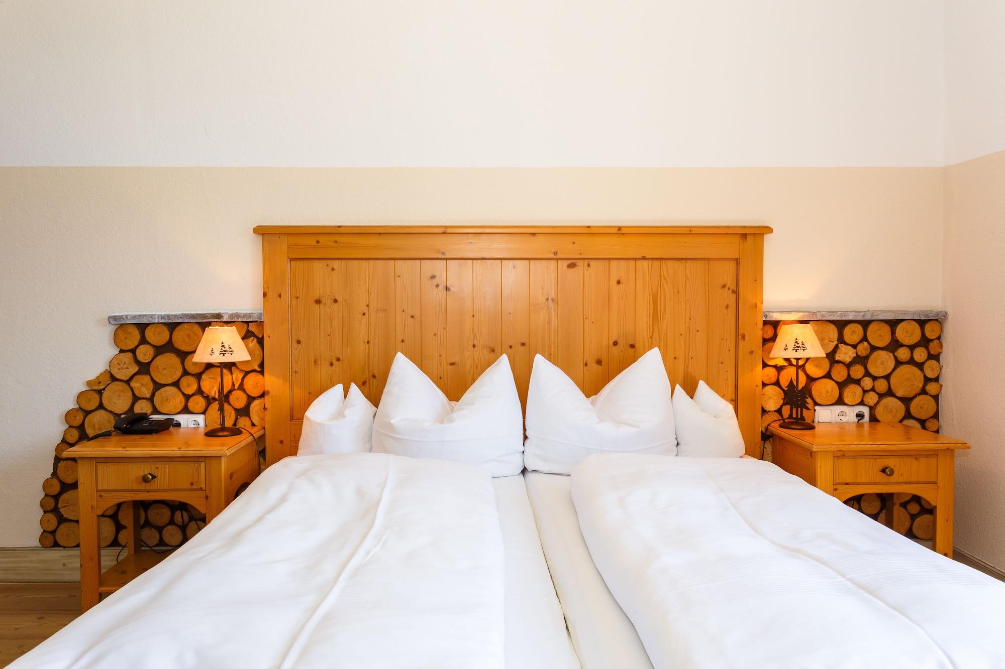 Landkomforthotel Panorama & Restaurant Bella Vista Garmisch-Partenkirchen Ngoại thất bức ảnh