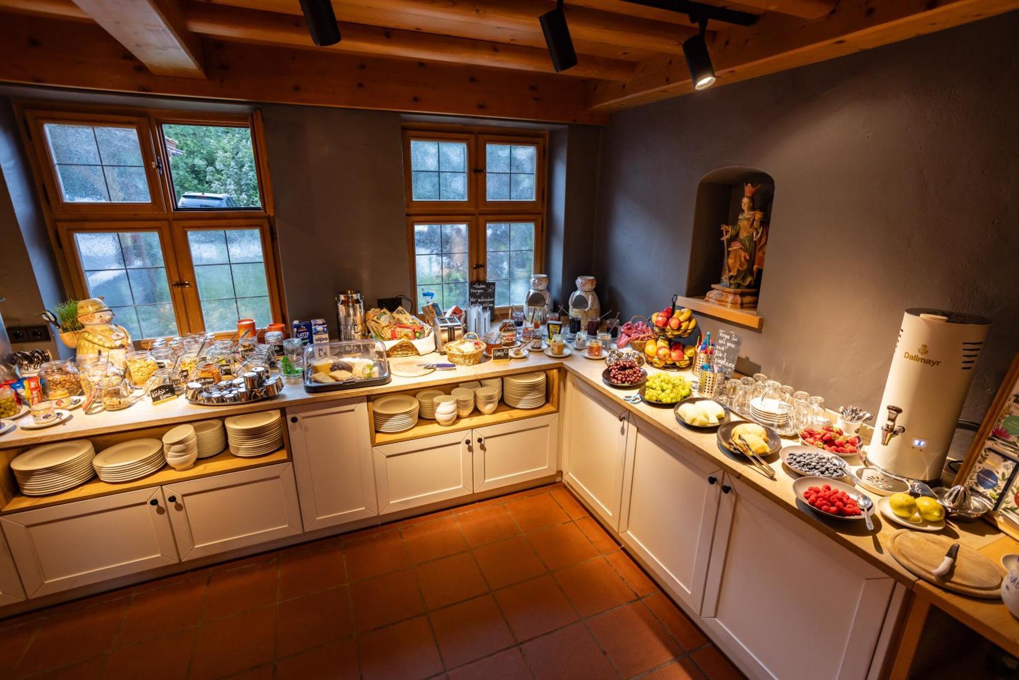 Landkomforthotel Panorama & Restaurant Bella Vista Garmisch-Partenkirchen Ngoại thất bức ảnh