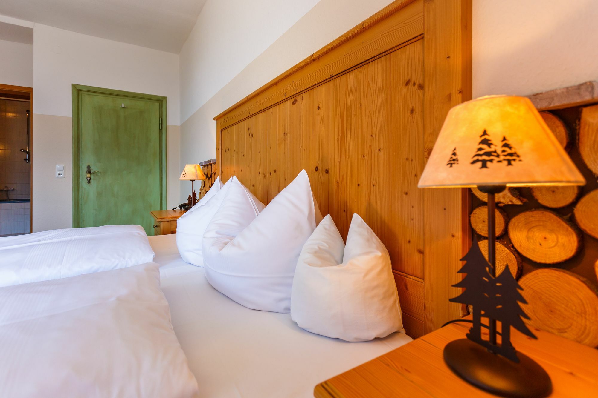 Landkomforthotel Panorama & Restaurant Bella Vista Garmisch-Partenkirchen Ngoại thất bức ảnh
